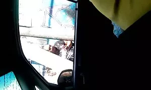 یک مرد یک مرد و یک زن چربی سوپرسکسی متحرک احمقانه توصیف