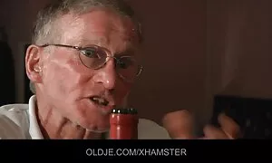 دوست پسر او عكس سكسي متحرك رابطه جنسی پس از دوش.