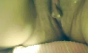 رنگ فاحشه با فرش در پشت عكس متحرك سكس خود